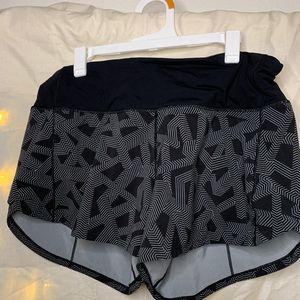 Lululemon black and white patterned shorts!